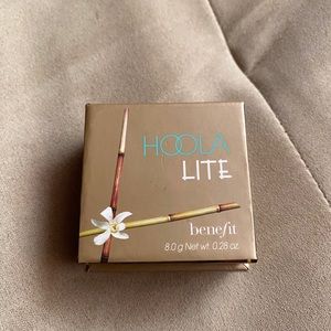 Hoola Lite Bronzer